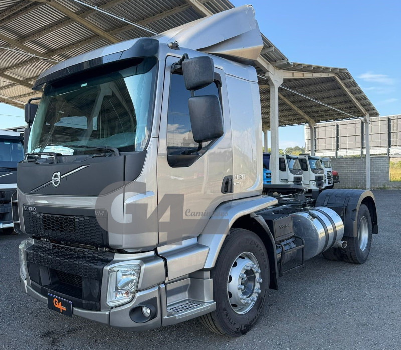 VOLVO VM 330 4X2 2021