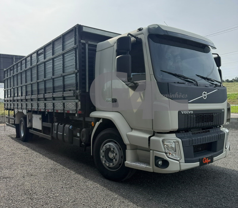VOLVO VM 270 4X2 2021