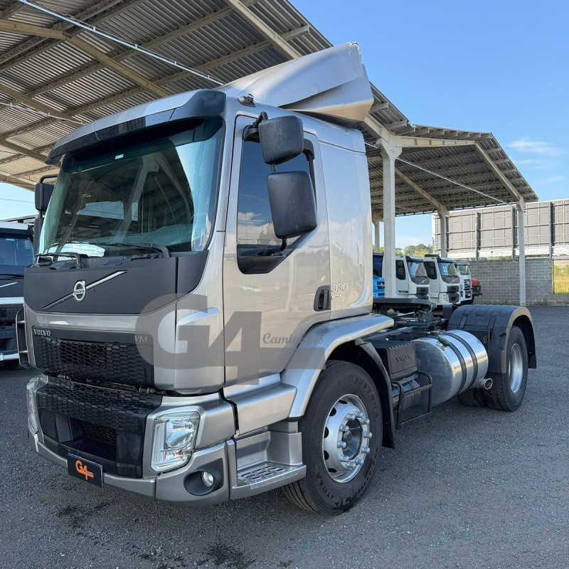 VOLVO VM 330 4X2 2021