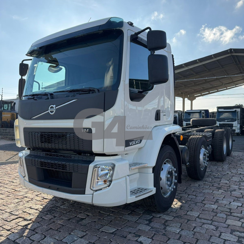 VOLVO VM 360 8x2 2024